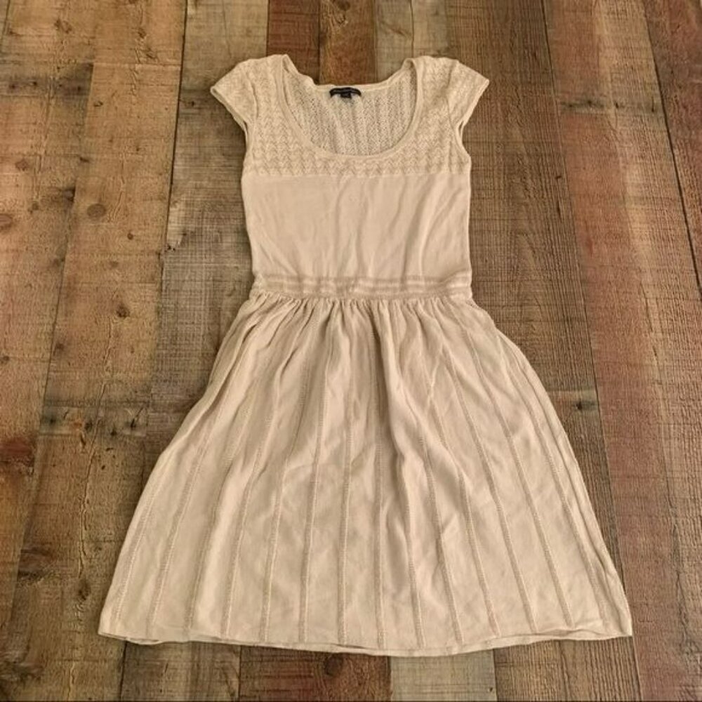 American eagle womens size x-small cream and gold knit short sleeve dress